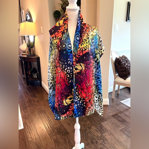 Vibrant Multicolor Scarf with Abstract Design Butterfly Design - Picture 2 of 15